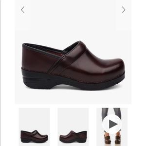 Dansko Learher Deep red clogs